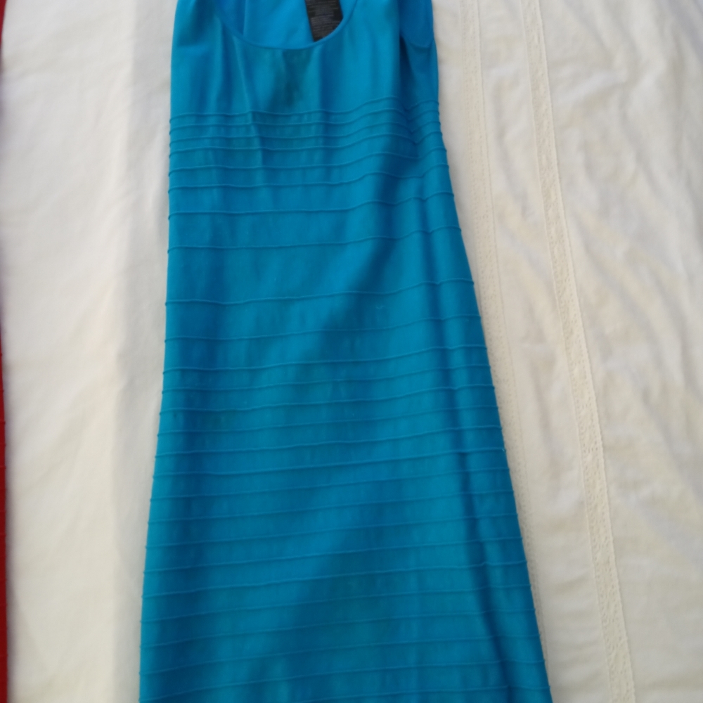 Bebe dress